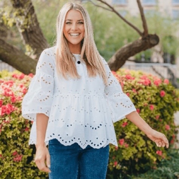Simply Southern White Pineapple Eyelet Shirt NWT - Picture 2 of 4